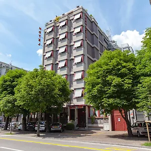 Park Meublé Como