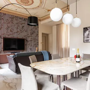 Palazzo Visconti - By Myhomeincomo Комо