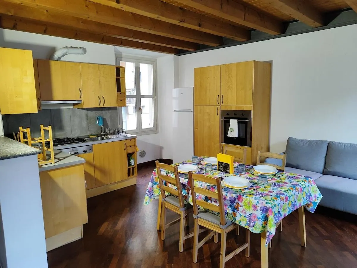Apartment Como Appartamento Centralissimo Casa Volt