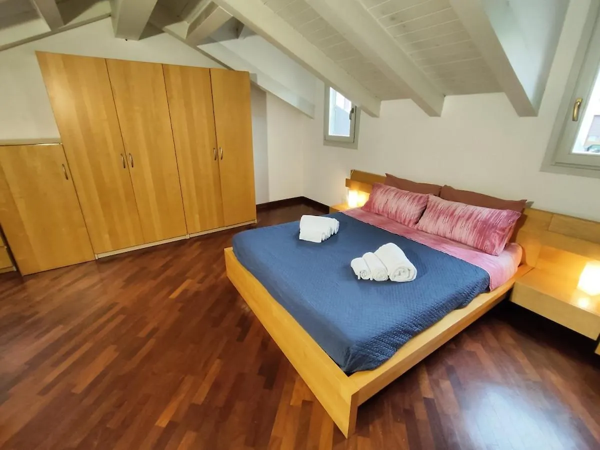 Apartment Como Appartamento Centralissimo Casa Volt Italy